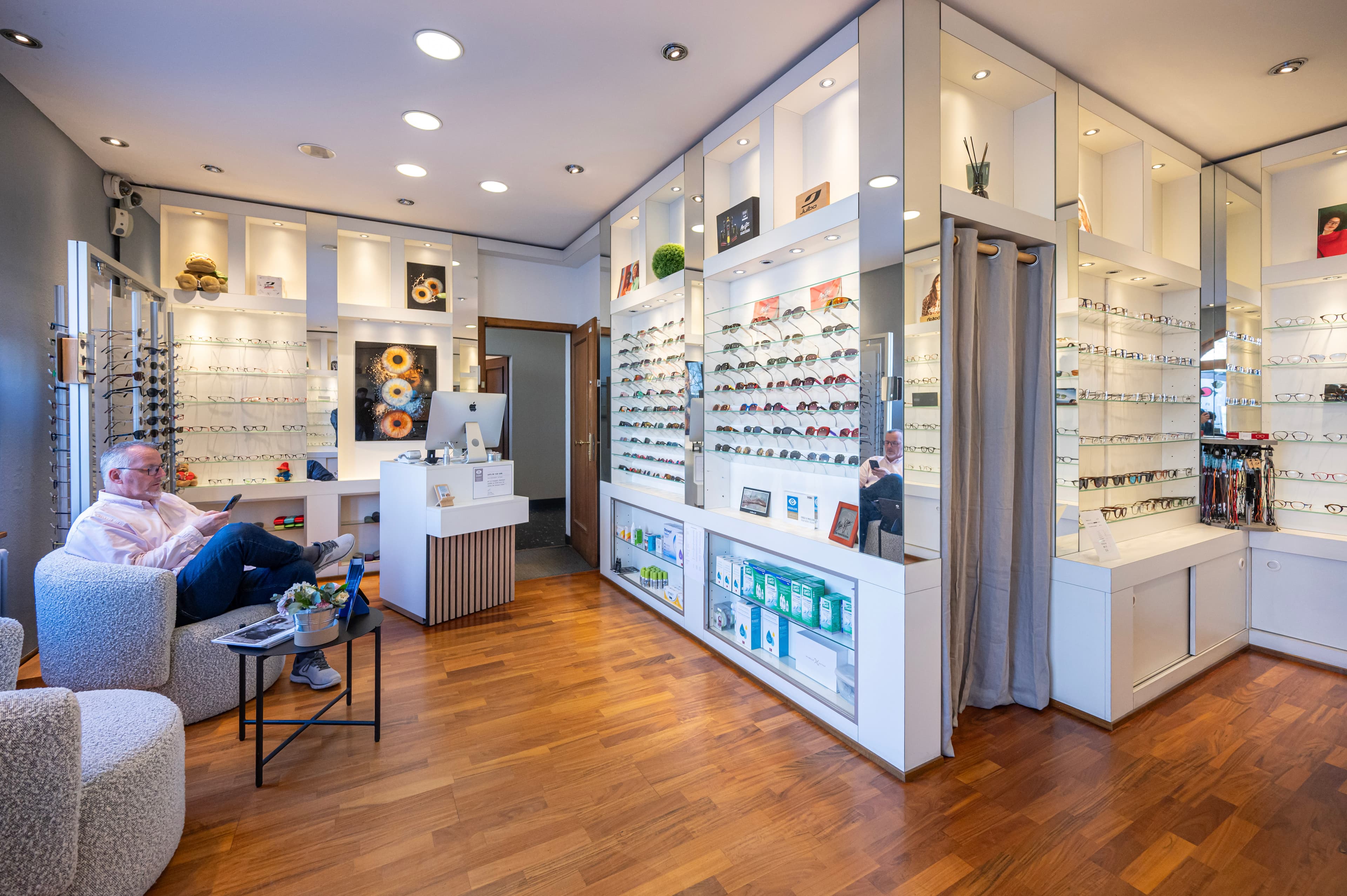 Boutique Arts de Vue, opticien indépendant avenue Cardinal-Mermillod à Carouge